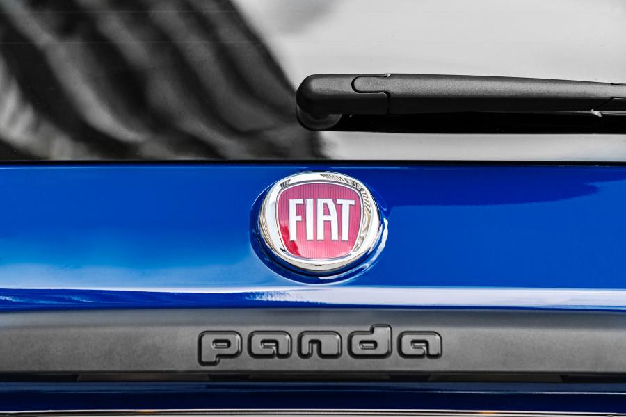 Логотип Fiat Panda City Cross (319) 2017 года  (фото 26 из 48)